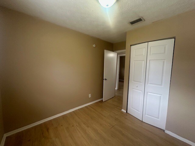 Building Photo - 3/2 Westside home with large yard