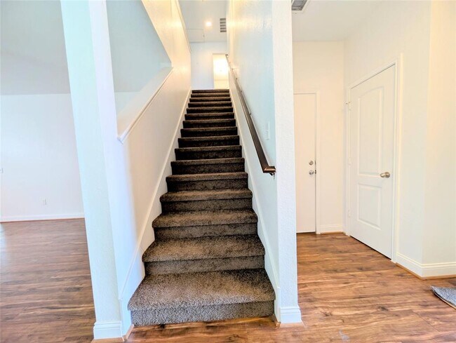 Building Photo - 3508 Wickham Ln