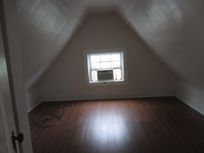 Building Photo - SOUTHVIEW