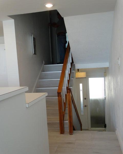 Building Photo - 5050 Ocean Beach Blvd