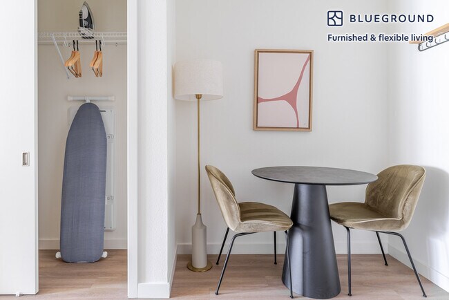 Building Photo - 100 Callan Ave