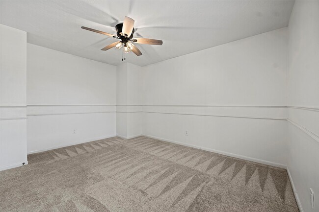Building Photo - 15106 Vista Heights Dr