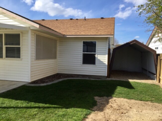 Building Photo - 714 Monticello Ct