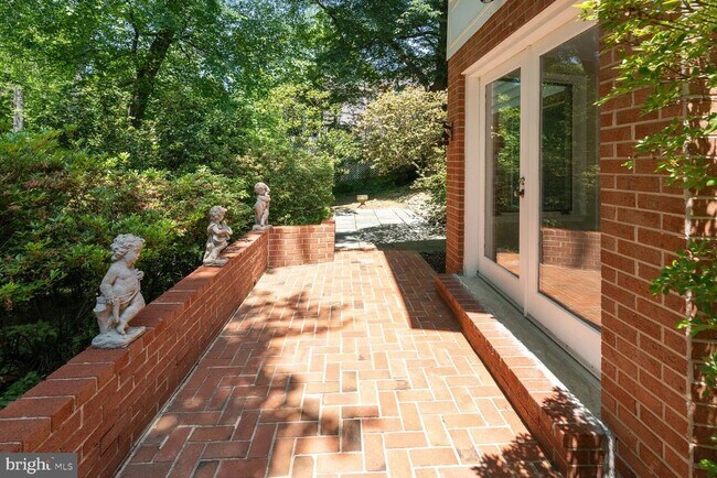 Building Photo - 3116 Wynford Dr