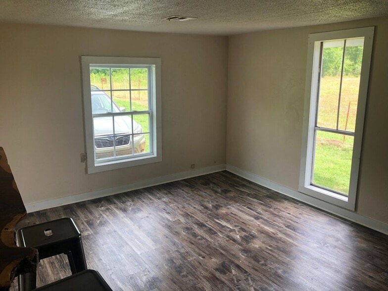 Building Photo - 29380 County Rd 1600