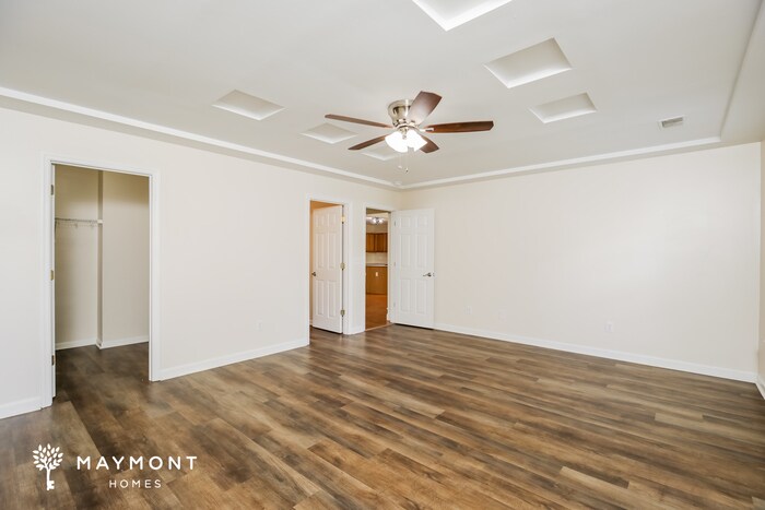Building Photo - 324 Cohen Cir