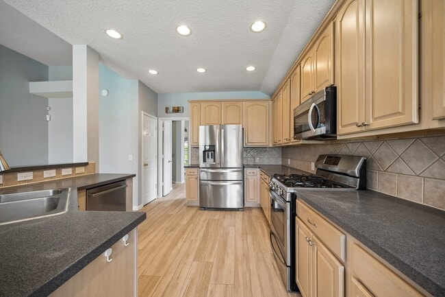 Building Photo - 1314 Deerbrook Dr