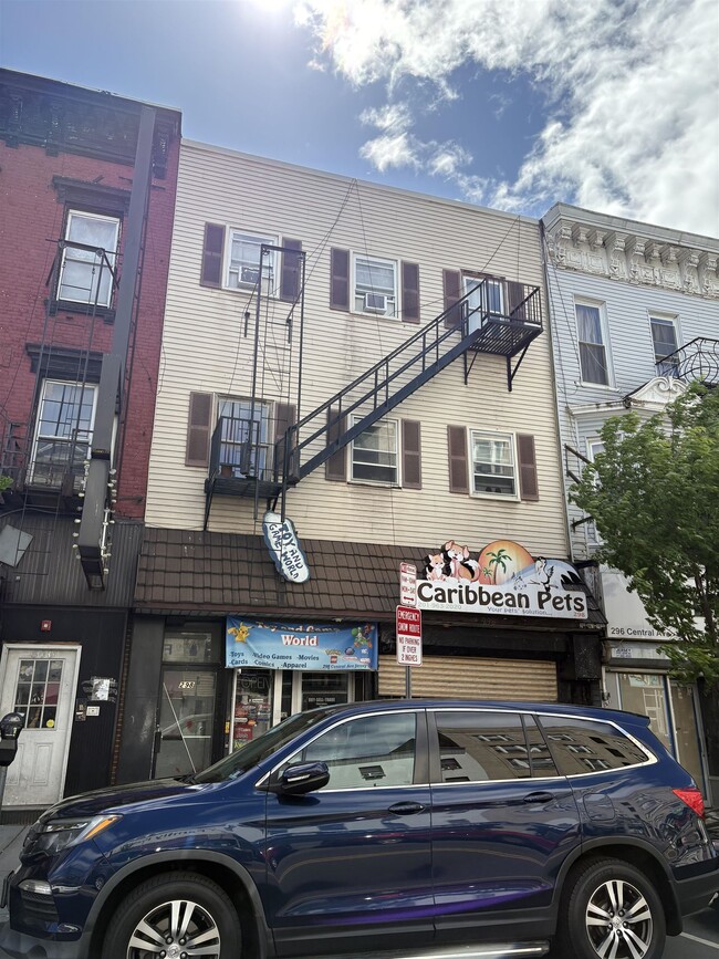 Primary Photo - 298 Central Ave