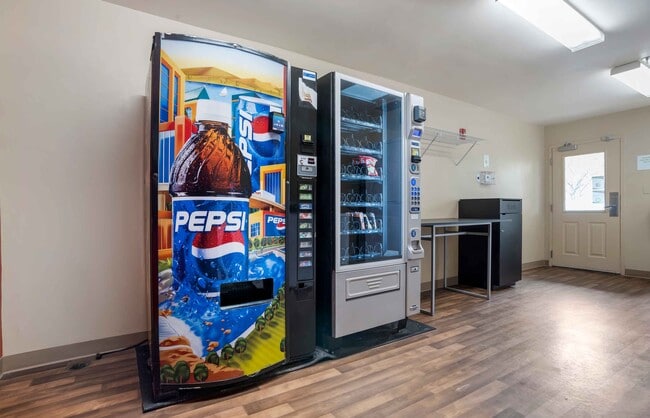 Building Photo - Furnished Studio-Huntsville - U.S. Space a...