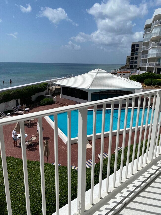 Building Photo - 3590 S Ocean Blvd