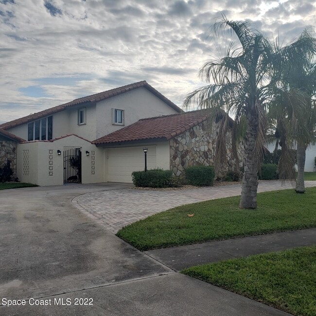 Primary Photo - 215 Andros Ave