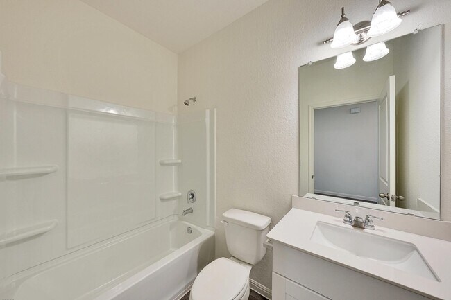 Building Photo - Beautiful home in Pflugerville