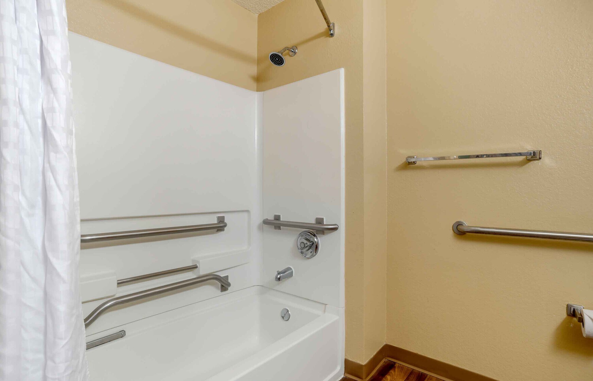 Building Photo - Furnished Studio-Destin - US 98 - Emerald ...