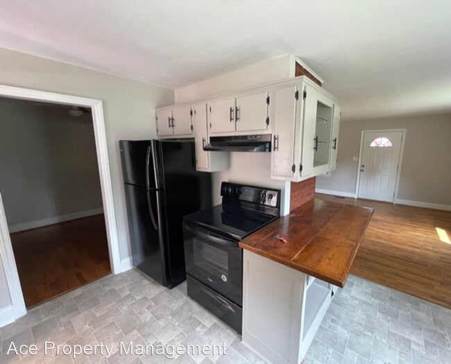 Building Photo - 3 br, 2 bath House - 606 Roxie Avenue