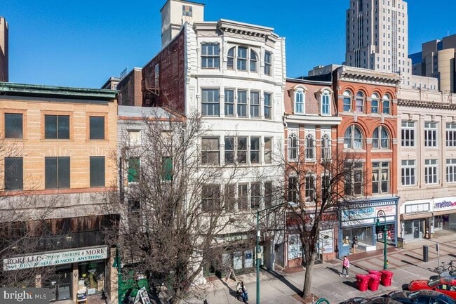 Building Photo - 525 Penn St