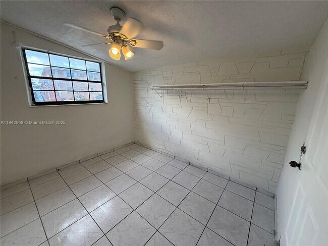 Building Photo - 2146 NW 18th Terrace