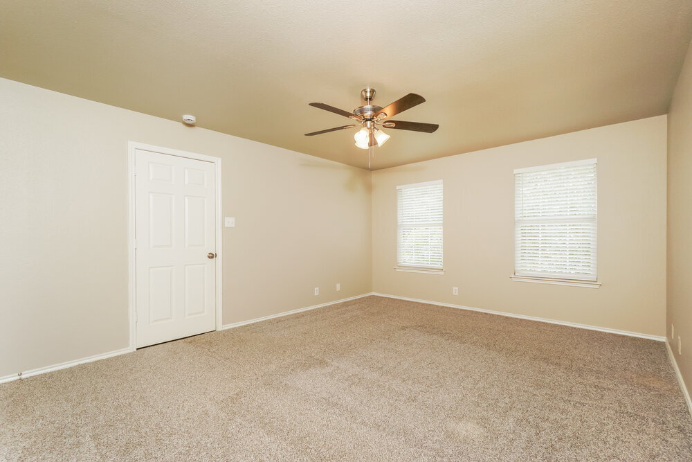 Building Photo - 5523 Red Canyon