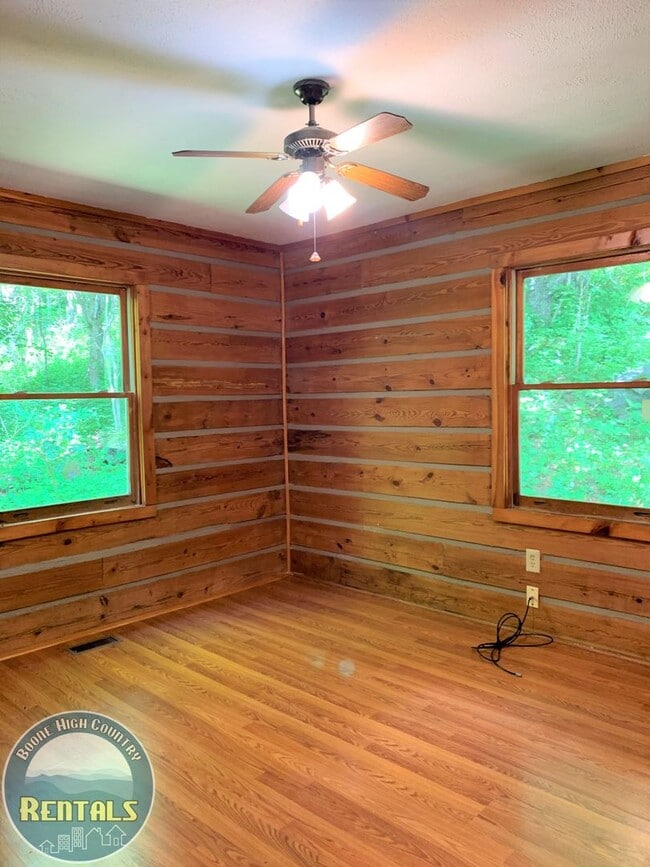 Building Photo - 159 David Sides Rd