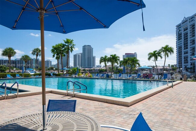 Building Photo - 600 Three Islands Boulevard