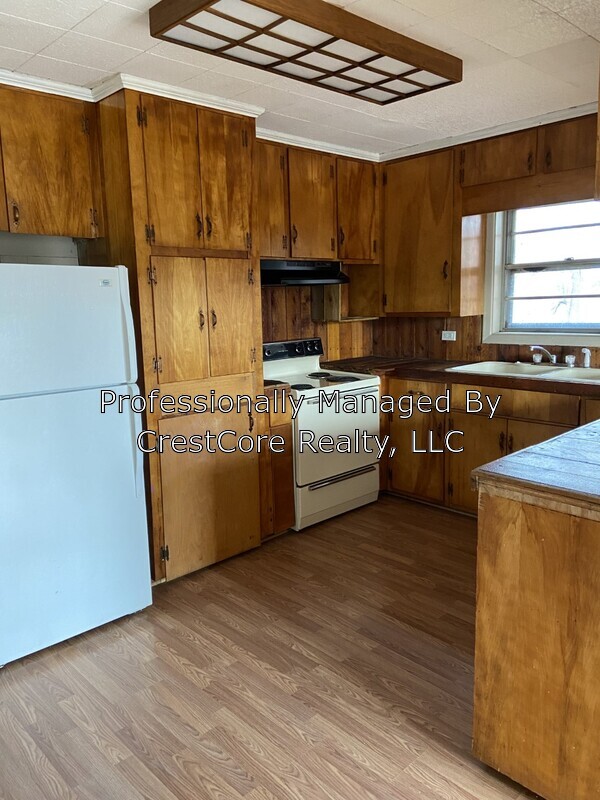 Building Photo - 876 Blankenship Rd