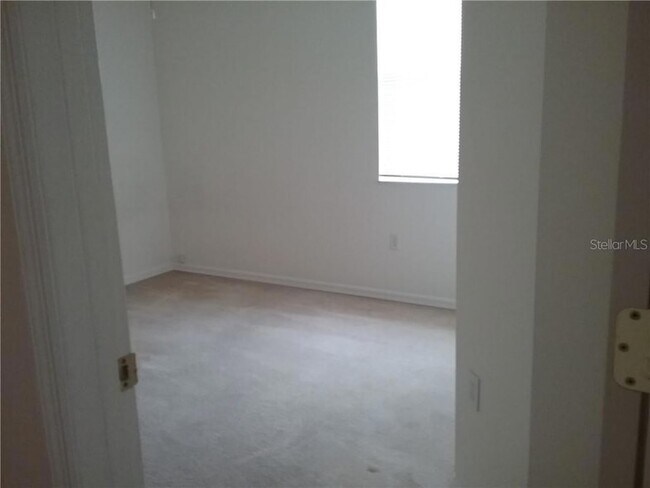 Building Photo - 6246 Blue Runner Ct