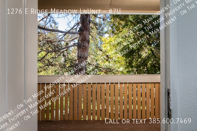 Building Photo - 1276 E Ridge Mdw