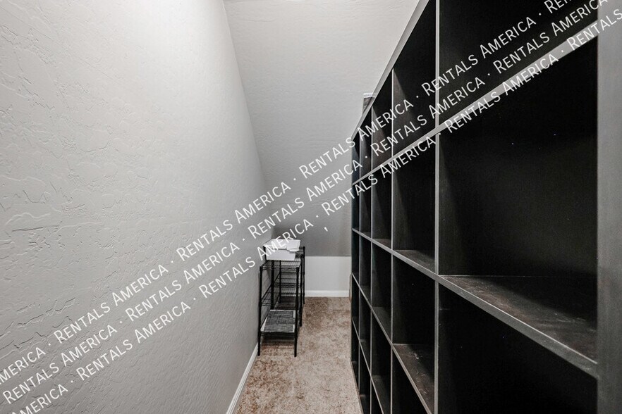 Building Photo - 1708 E Kaibab Dr