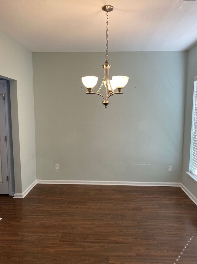 Building Photo - LEGEND OAKS DORCHESTER DISTRICT TWO SCHOOLS