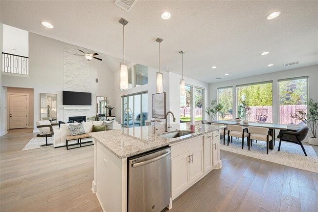 Building Photo - 11625 Lake Stone Dr