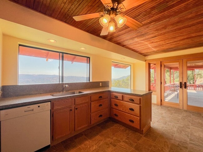 Building Photo - 4398 Atlas Peak Rd
