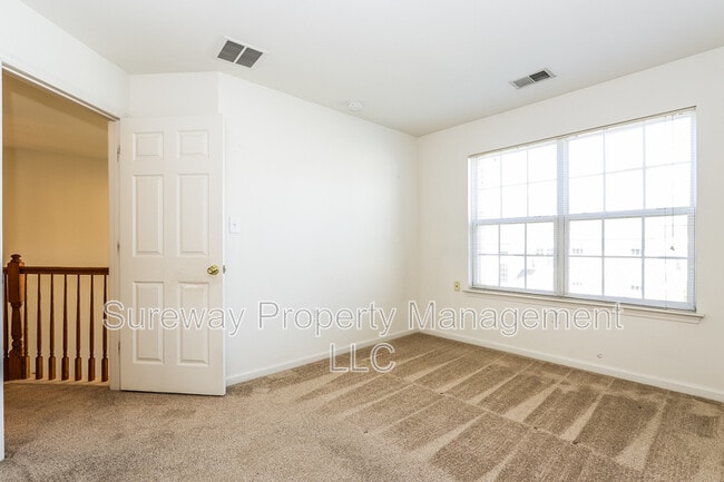 Building Photo - 158 Chancellor Dr