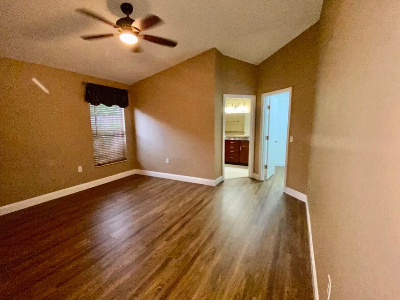 Building Photo - 22815 Richardson Ln