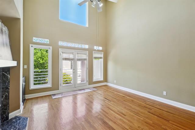Building Photo - 4040 Avondale Ave