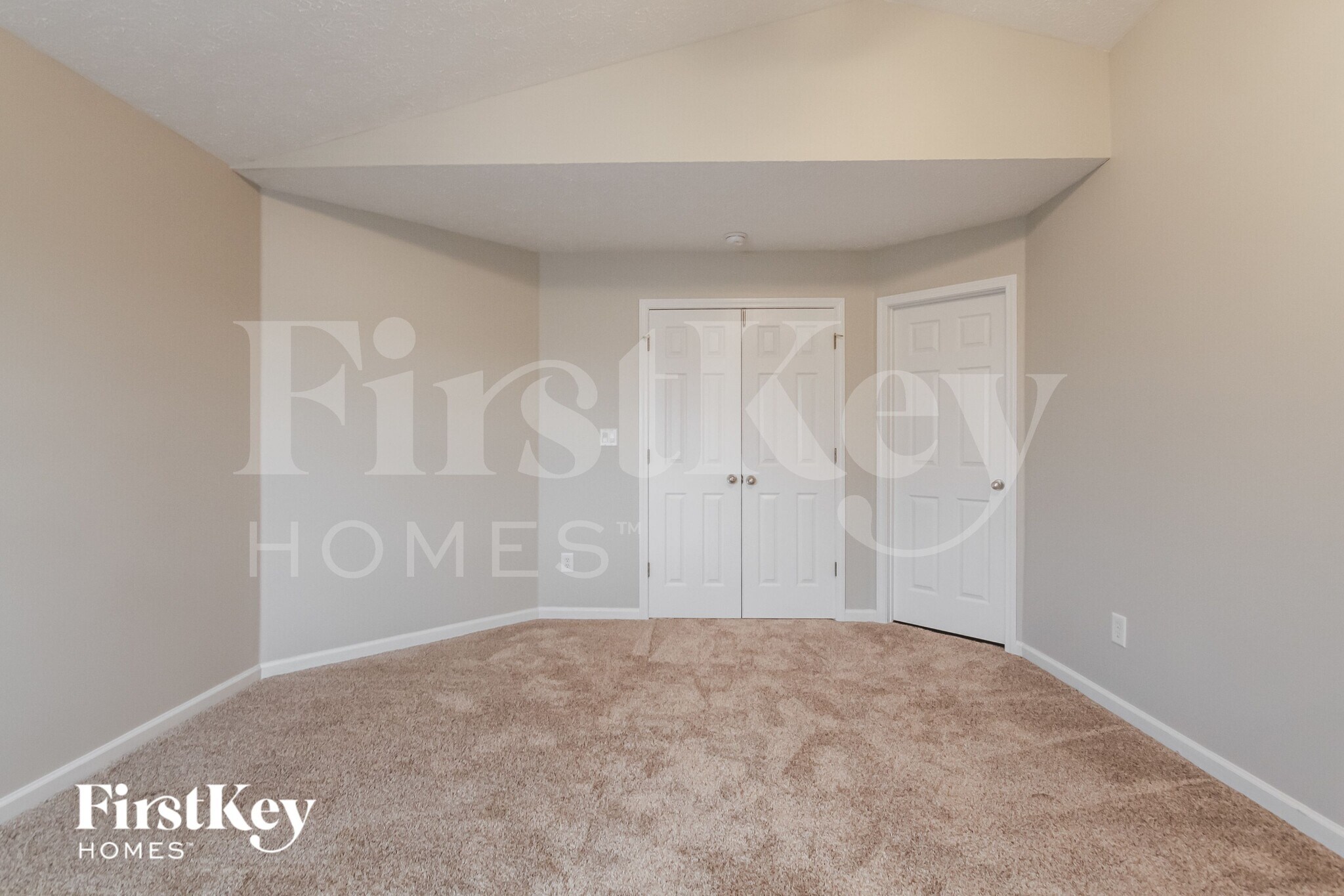 Building Photo - 10483 Day Star Dr