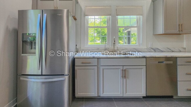 Building Photo - 331 Smith Cir