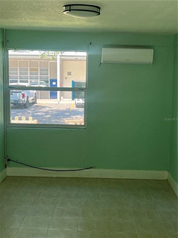 Building Photo - 2002 E 33rd Ave