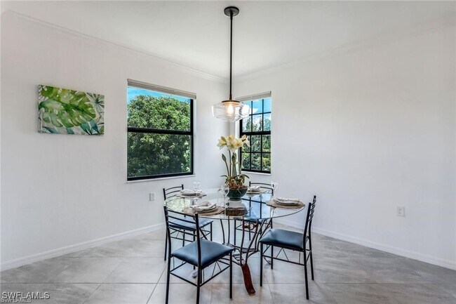 Building Photo - 2375 Montserrat Ln