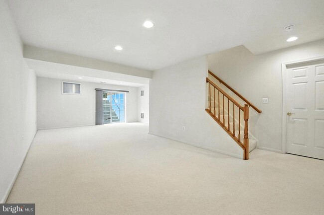 Building Photo - 9144 Big Springs Loop