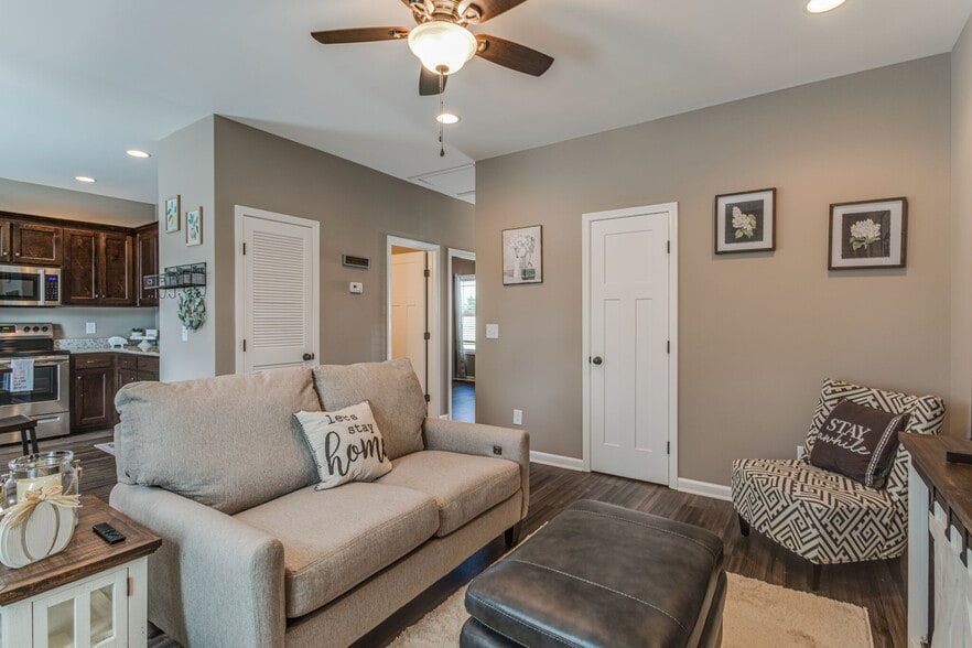 living room 2 - 1070 Madison St