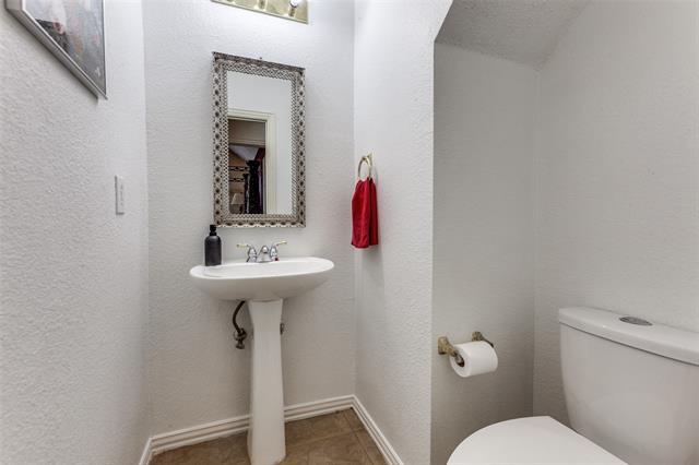 Building Photo - 8133 Skyridge Dr