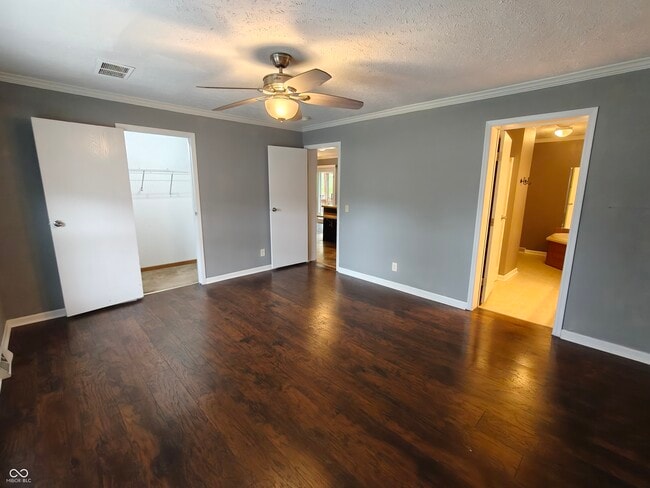 Building Photo - 802 Fern Dr