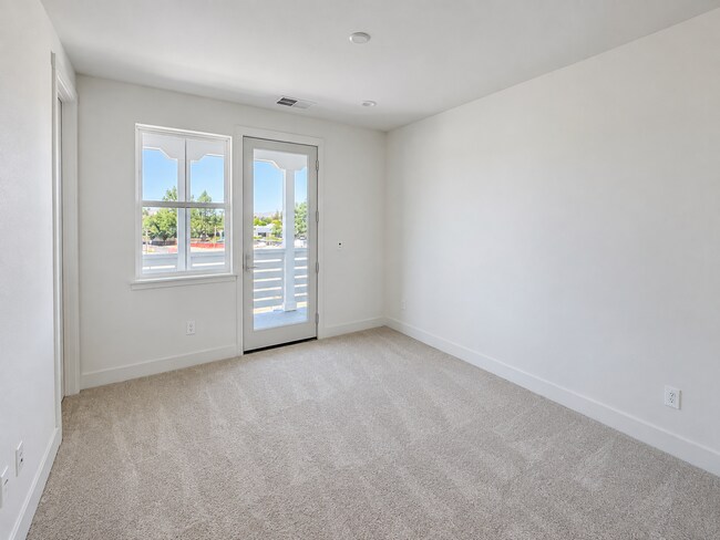 Building Photo - Brand New Townhouse in Livermore at Solera at Arroyo Crossings