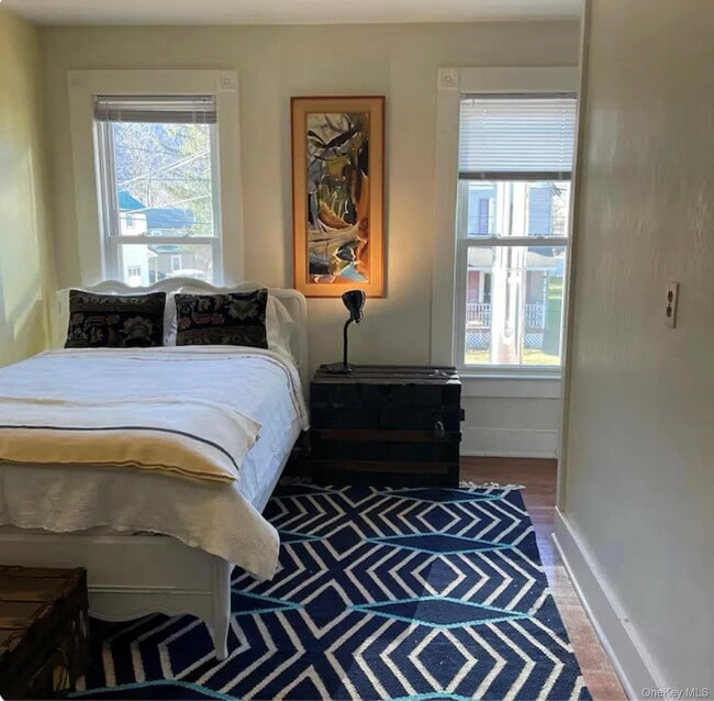 Building Photo - 36 Middle St