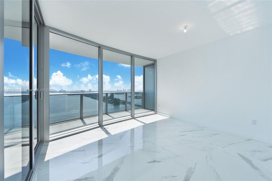 Building Photo - 488 NE 18th St