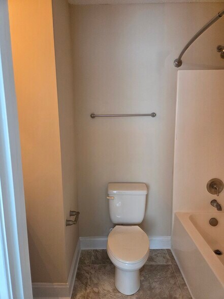 Building Photo - 4271 Dudleys Grant Dr