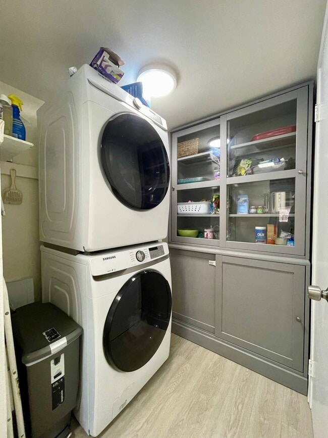 Building Photo - Very nice updated 3 Bedroom 1.5 bath Home