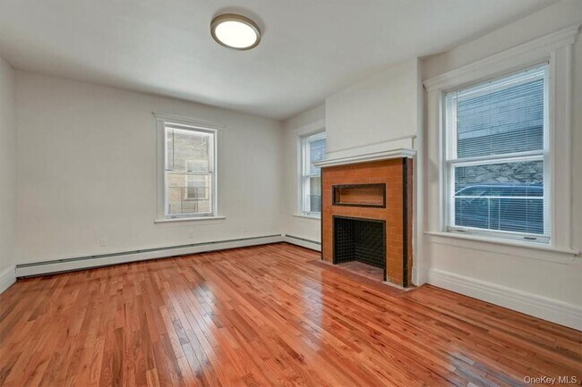 Building Photo - 271 Liberty St