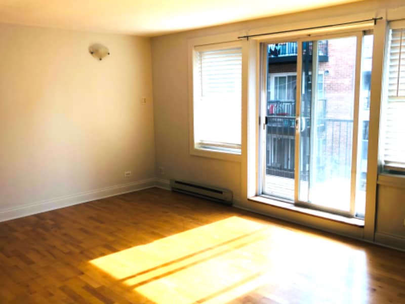 Building Photo - 2620 W Catalpa Ave