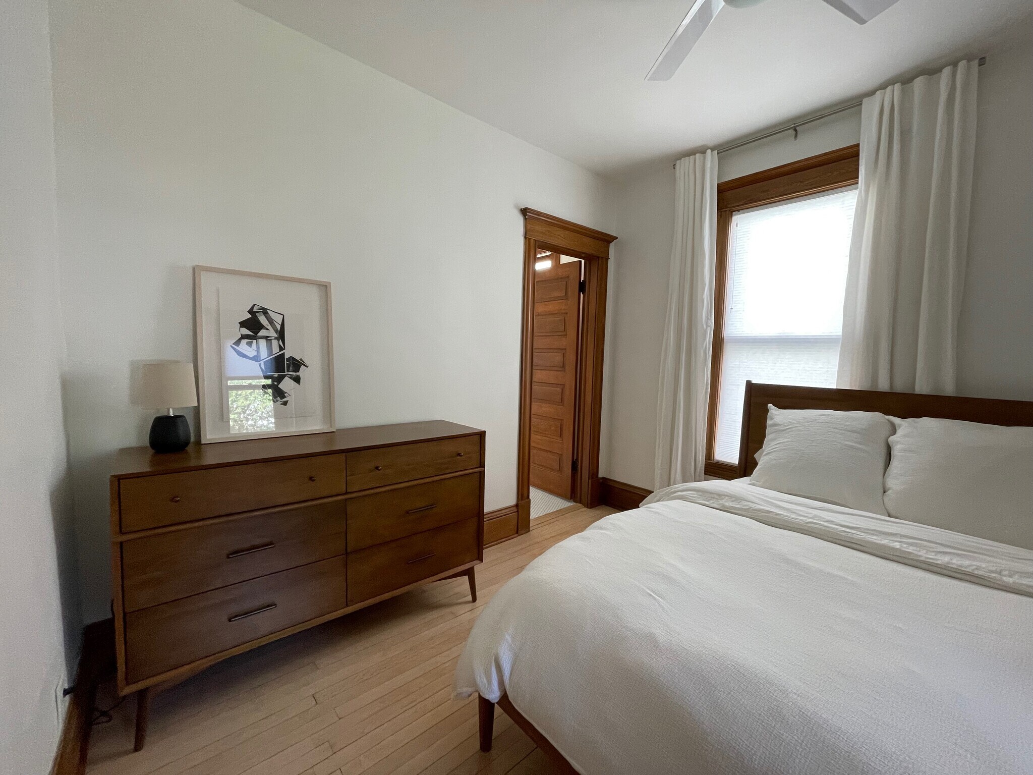 Building Photo - 2221 26th Ave S