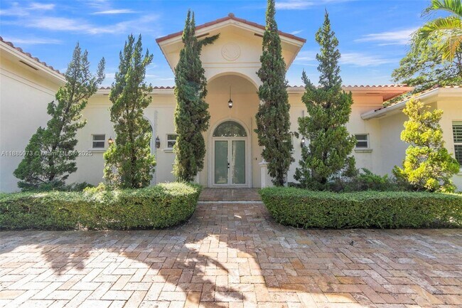 Building Photo - 17910 SW 80th Ave